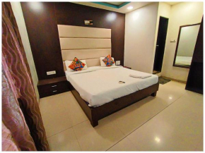 SEABEACH HOTEL M D R near sea beach - Excellent Service Recommended